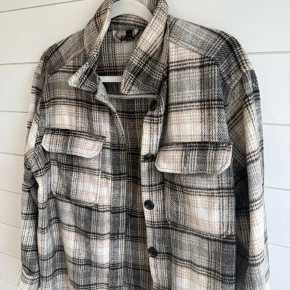 H&M plaid oversized shacket - med - Picture 2 of 6